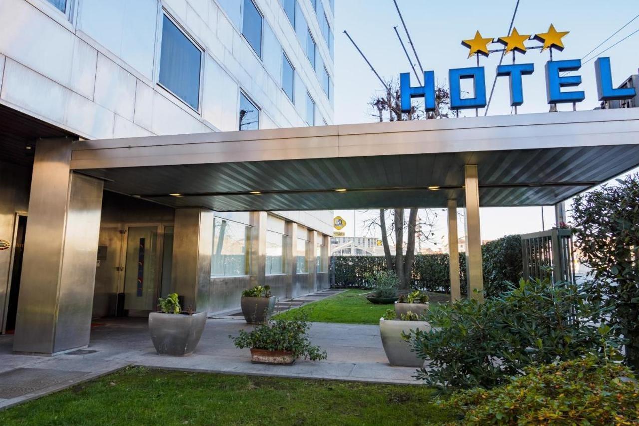 Hotel President Turijn Buitenkant foto